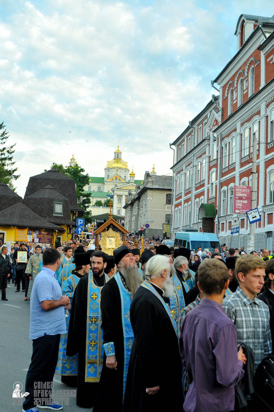 easter_procession_ukraine_an_0028