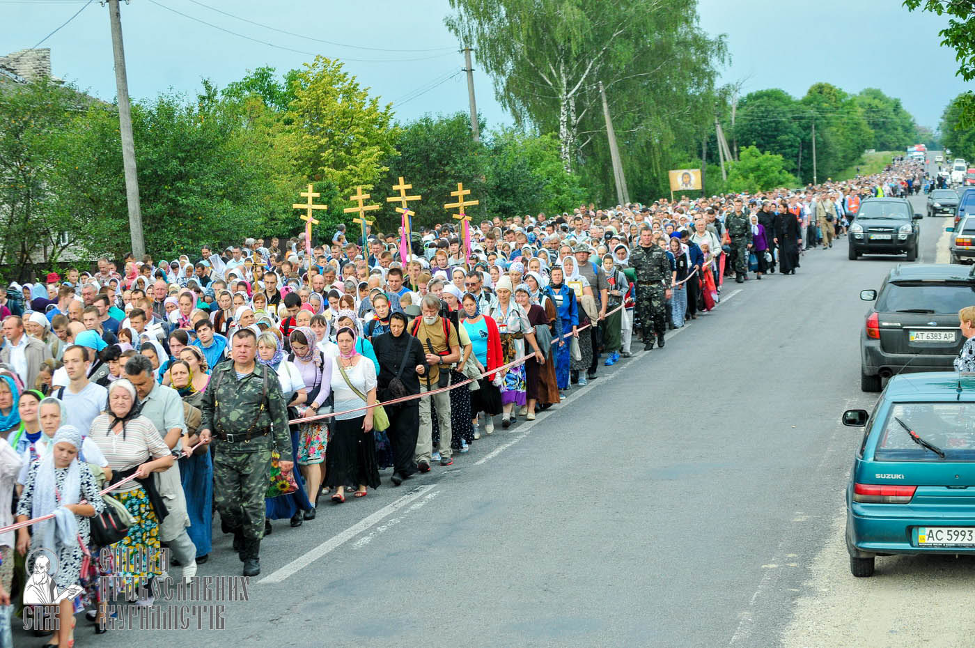 easter_procession_ukraine_an_0100