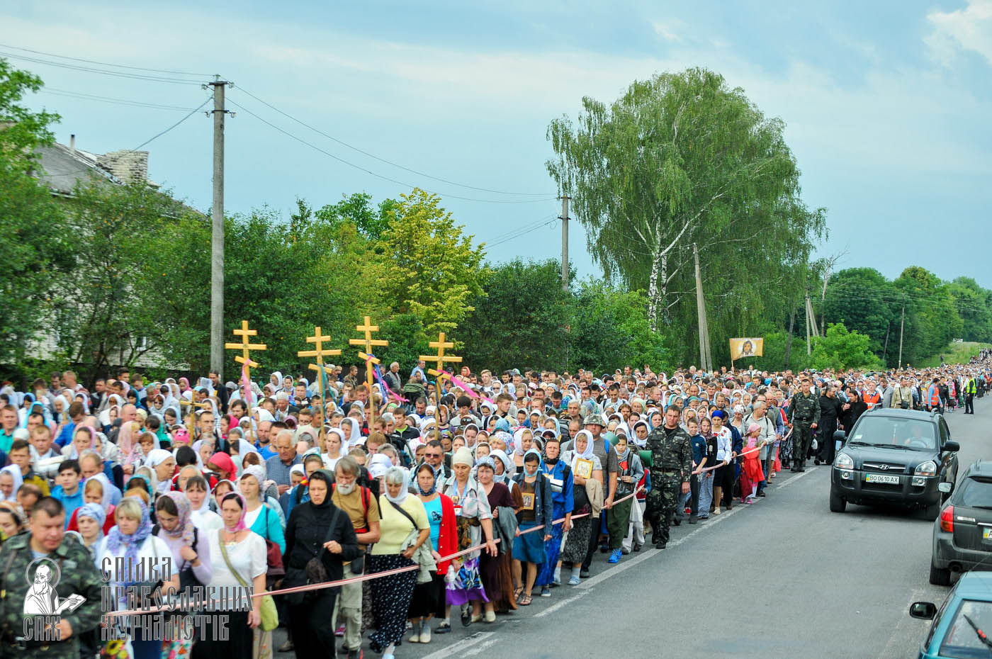 easter_procession_ukraine_an_0101