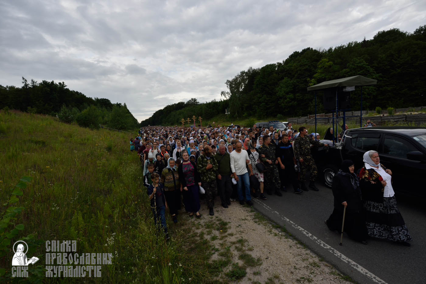 easter_procession_ukraine_pochaev_0242