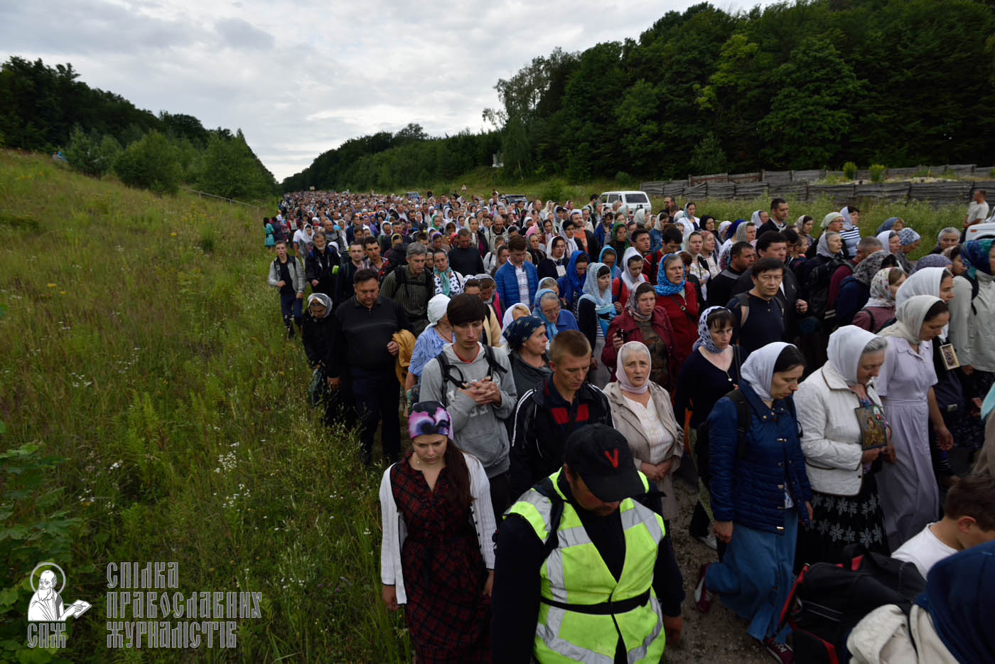 easter_procession_ukraine_pochaev_0255