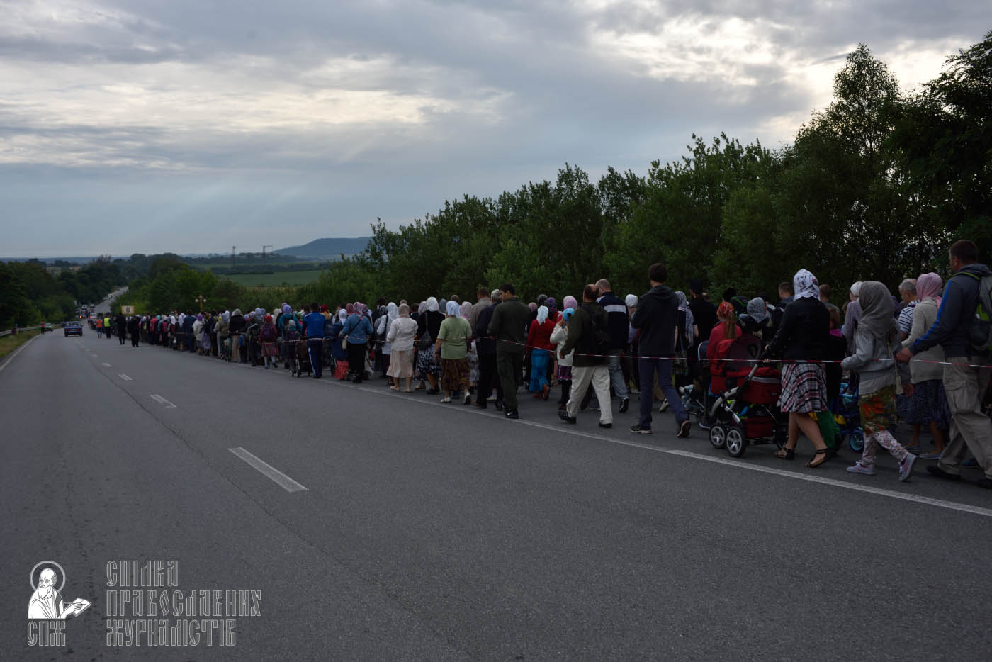 easter_procession_ukraine_pochaev_0282
