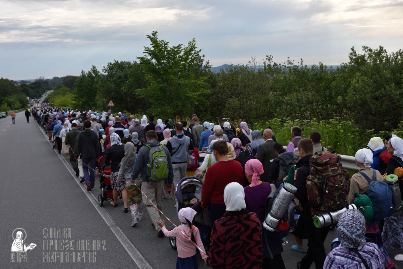 easter_procession_ukraine_pochaev_0283
