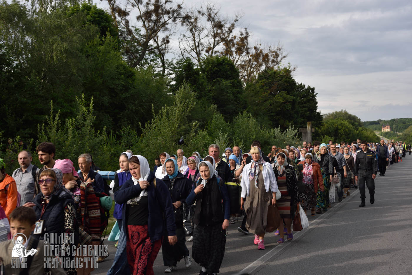 easter_procession_ukraine_pochaev_0285