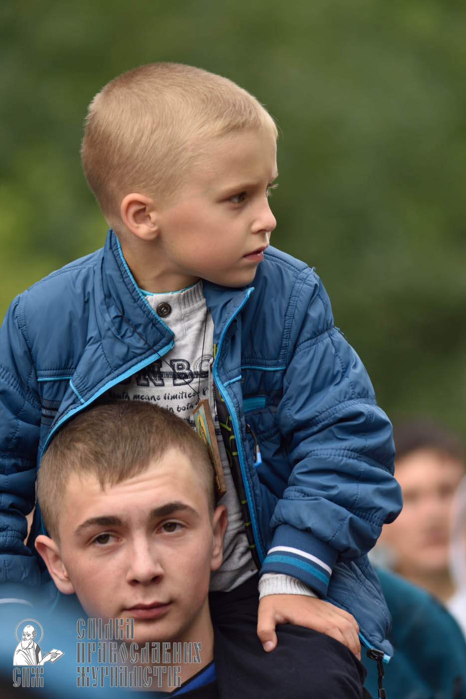 easter_procession_ukraine_pochaev_0329