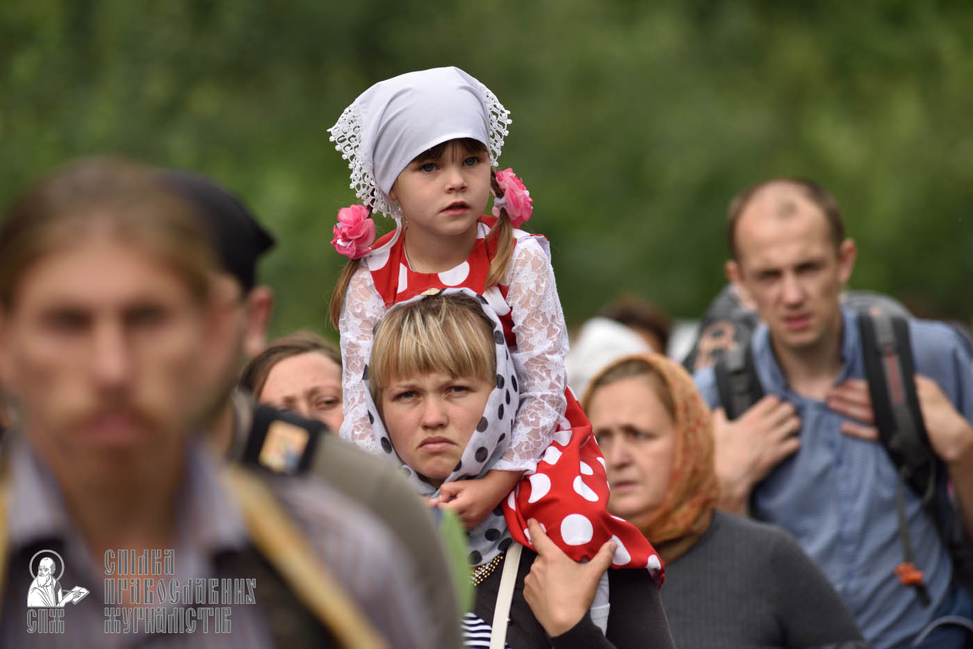 easter_procession_ukraine_pochaev_0330