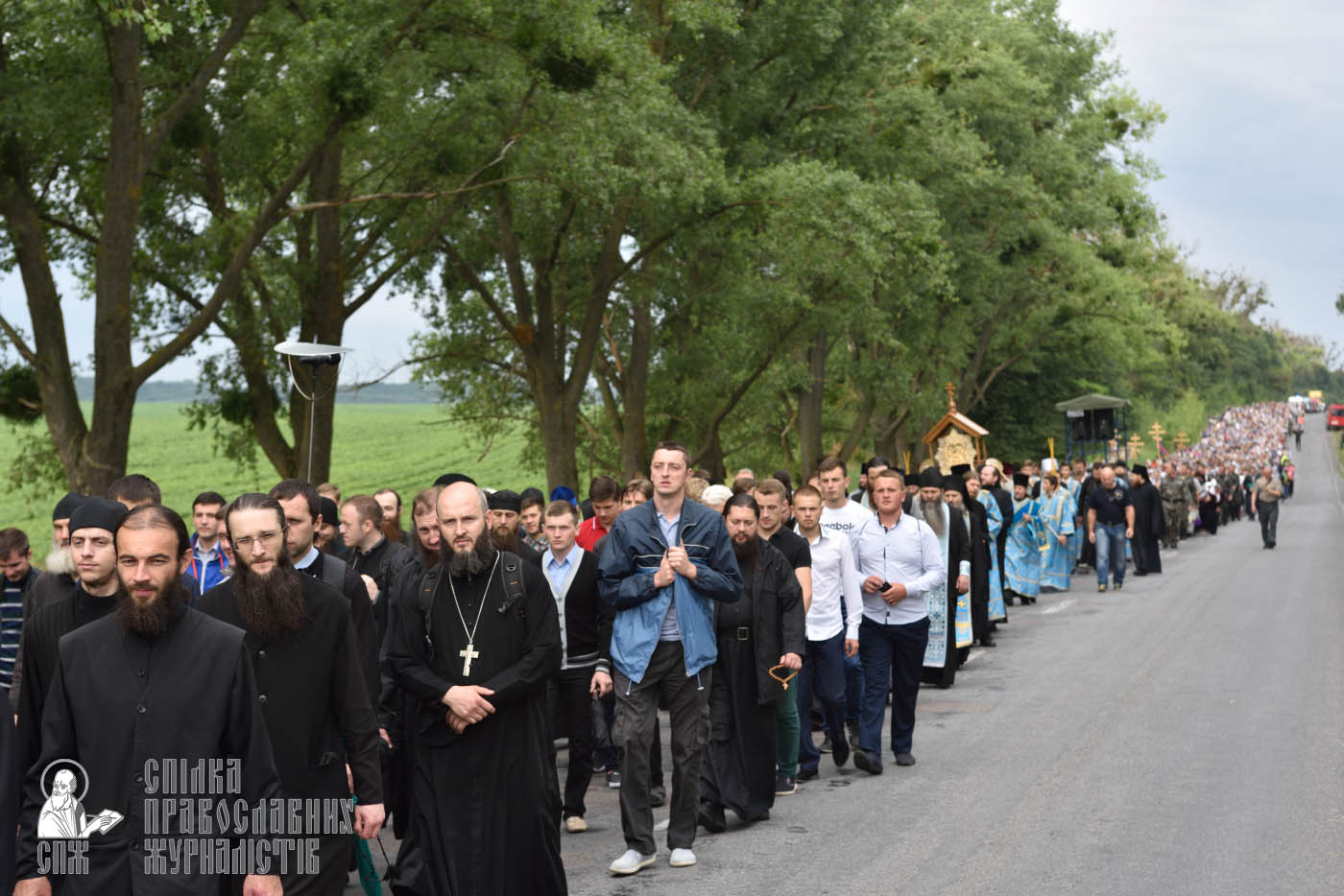 easter_procession_ukraine_pochaev_0347