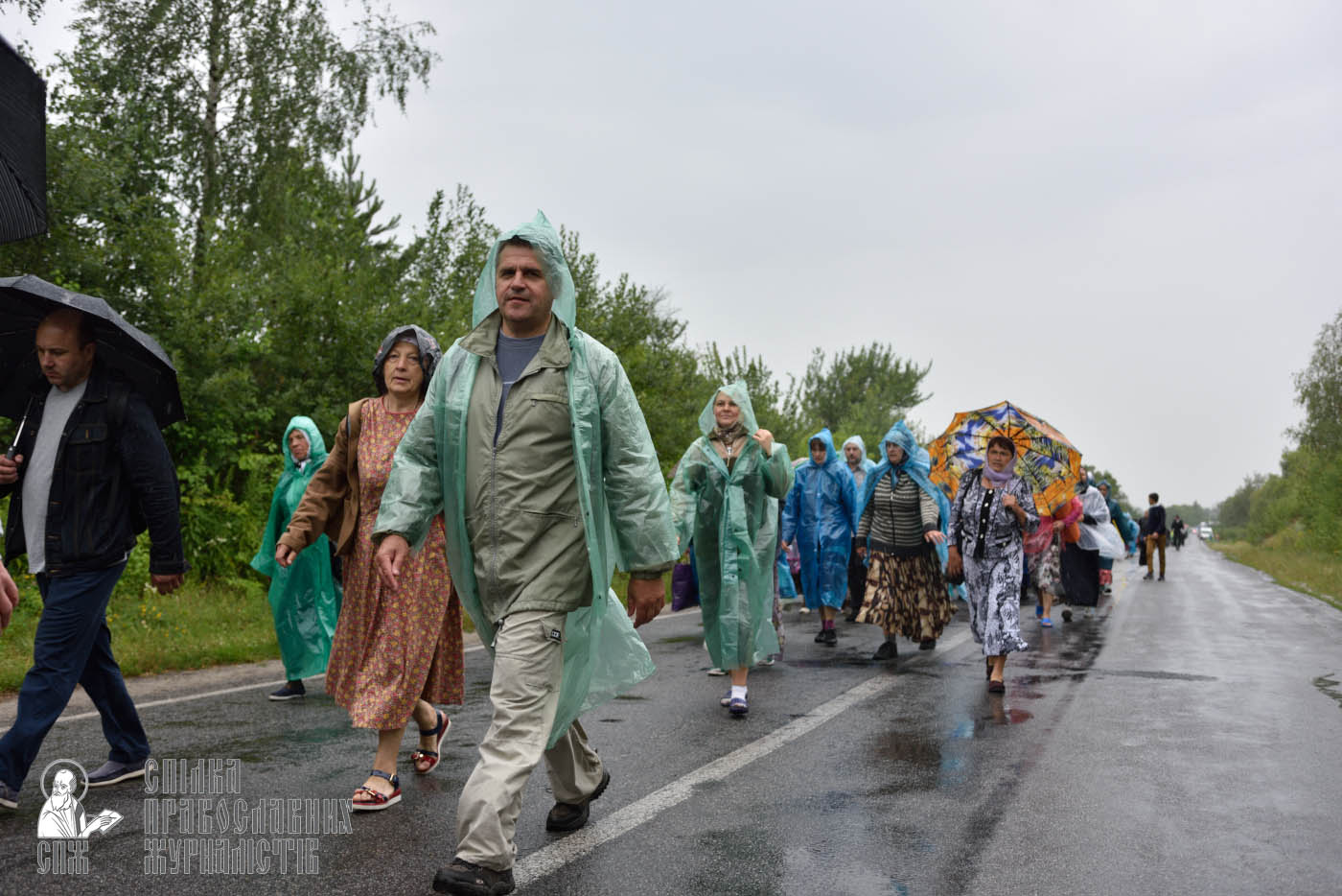 easter_procession_ukraine_pochaev_0432