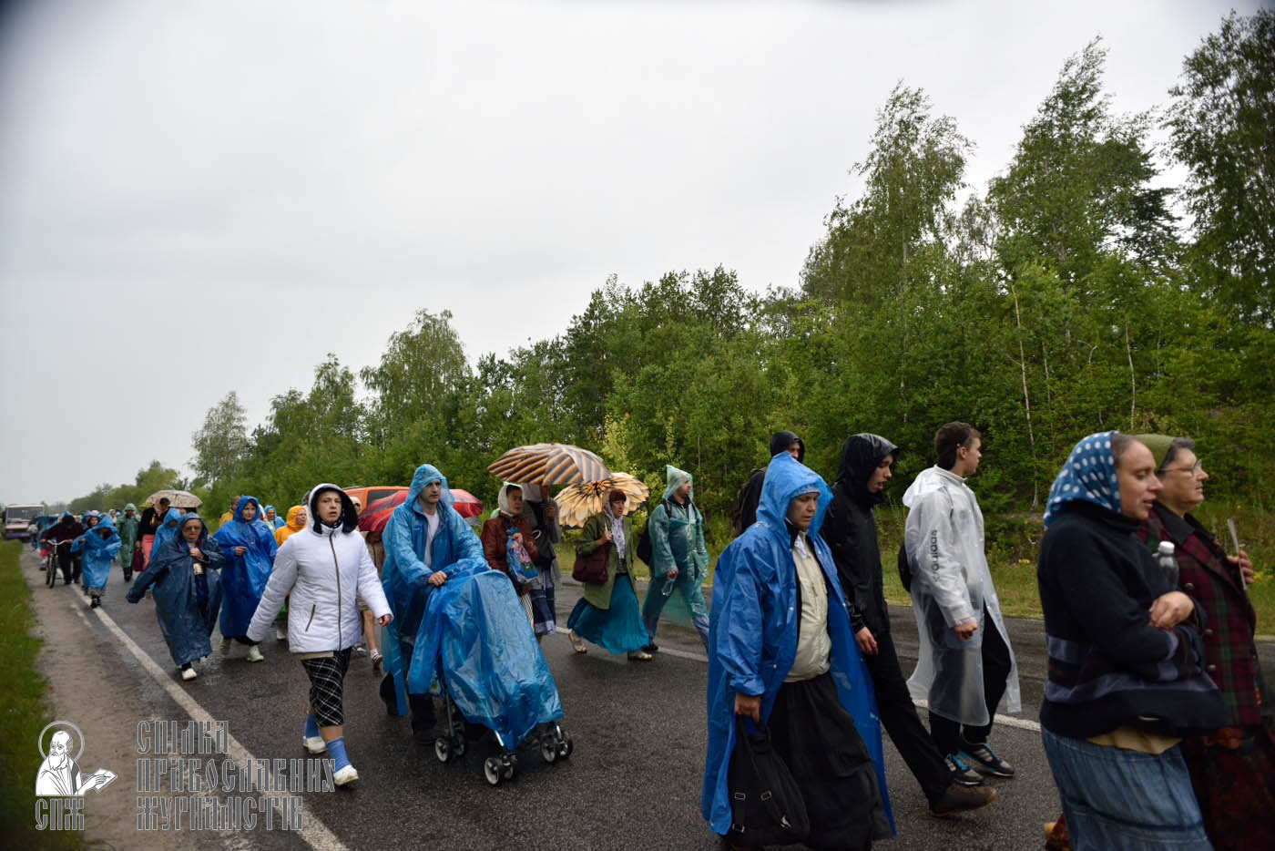 easter_procession_ukraine_pochaev_0433