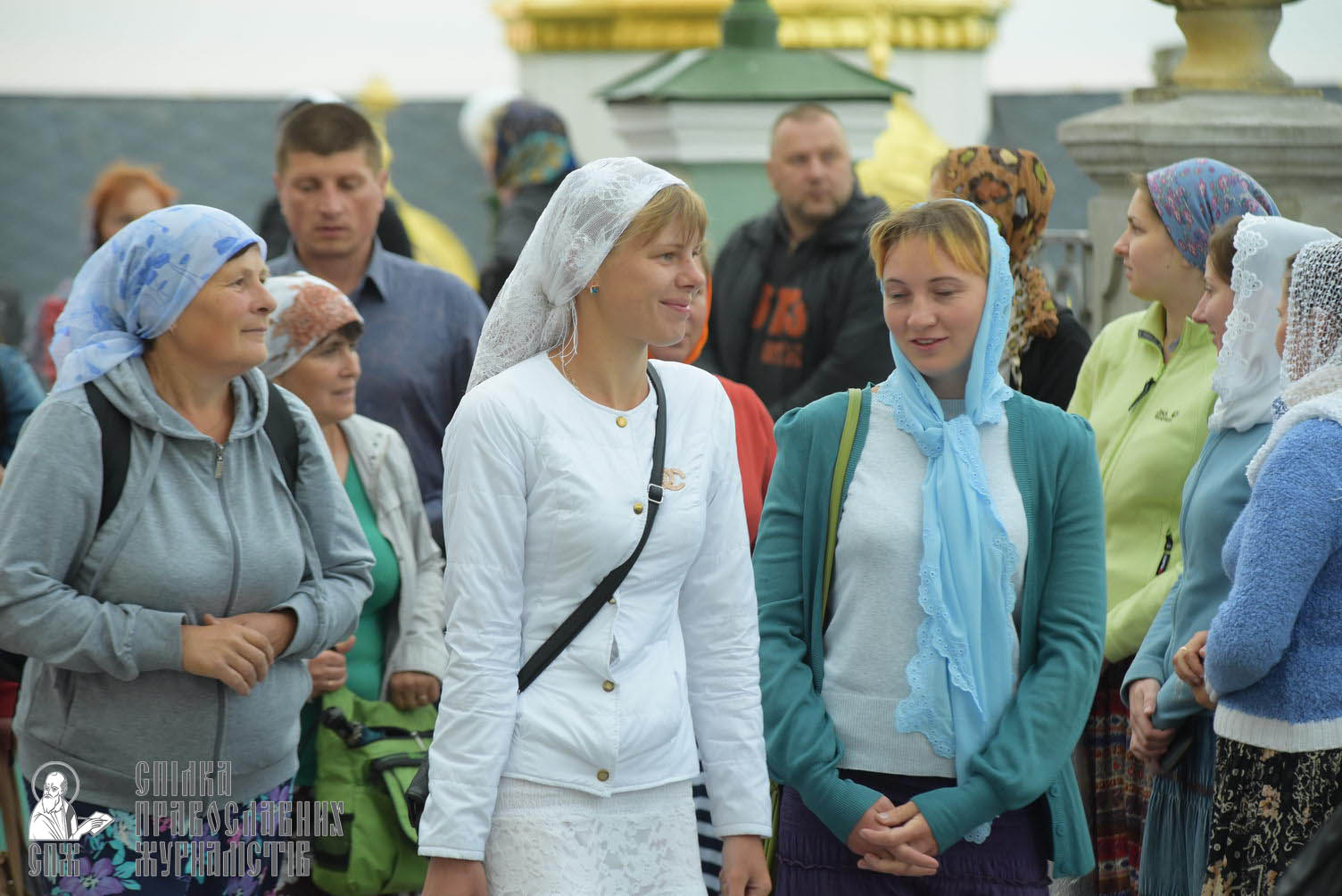 easter_procession_ukraine_pochaev_sr_0022