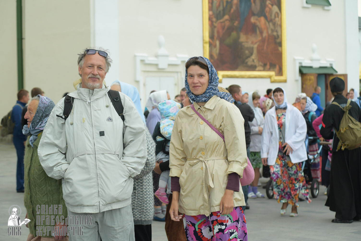easter_procession_ukraine_pochaev_sr_0028