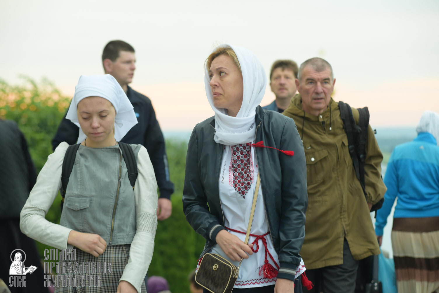 easter_procession_ukraine_pochaev_sr_0036