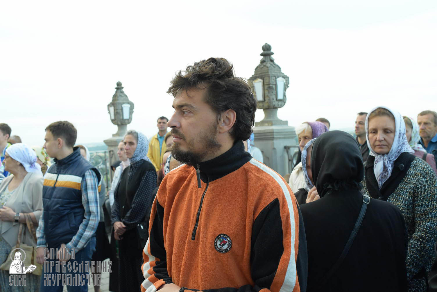easter_procession_ukraine_pochaev_sr_0059