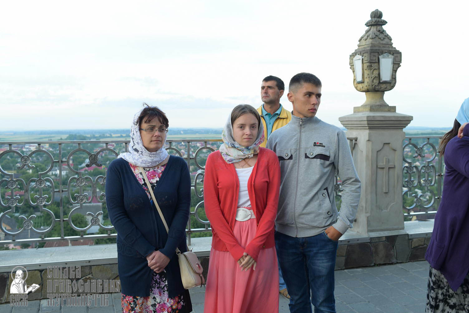 easter_procession_ukraine_pochaev_sr_0095