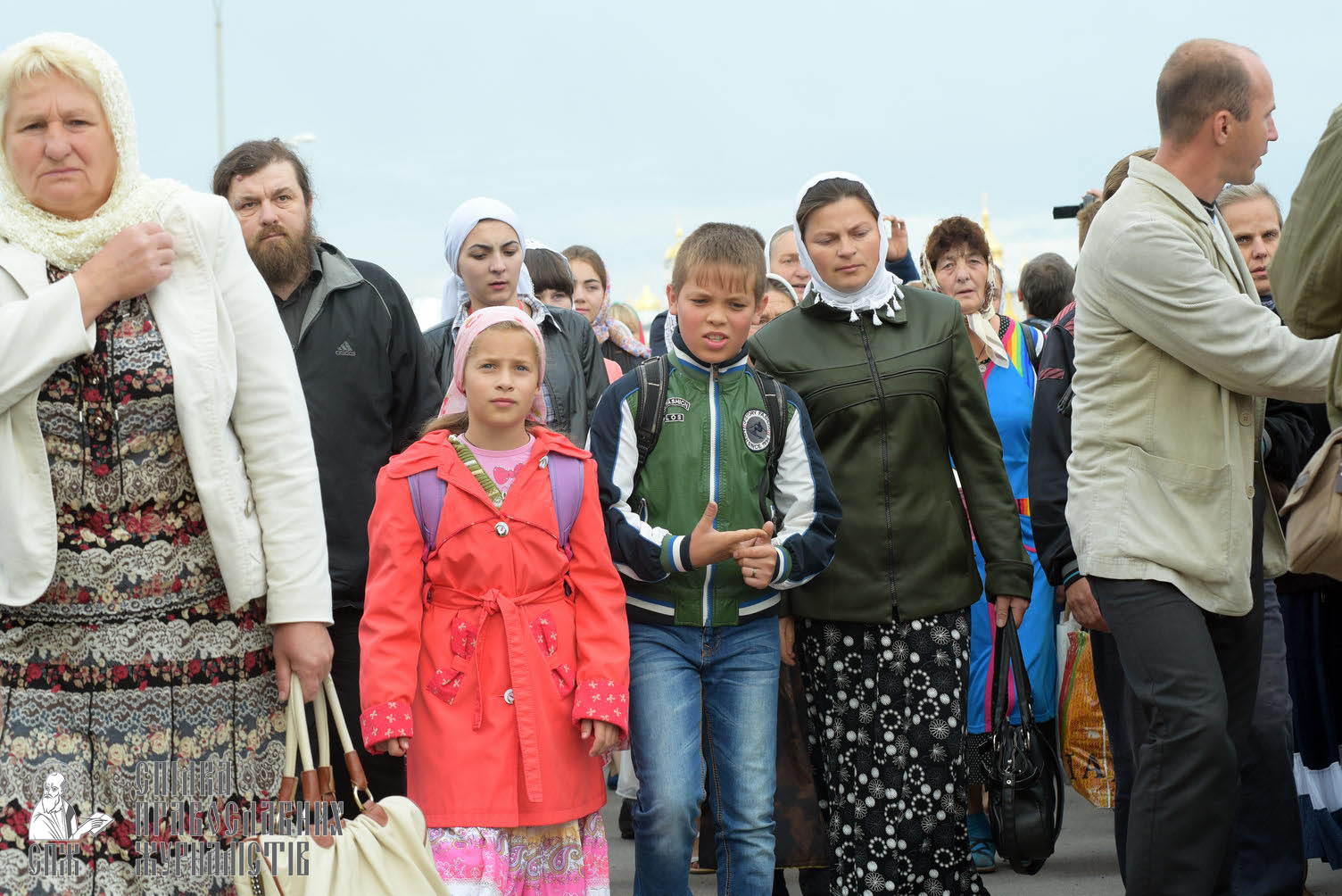 easter_procession_ukraine_pochaev_sr_0181