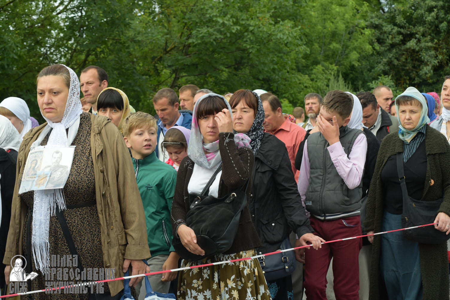 easter_procession_ukraine_pochaev_sr_0204