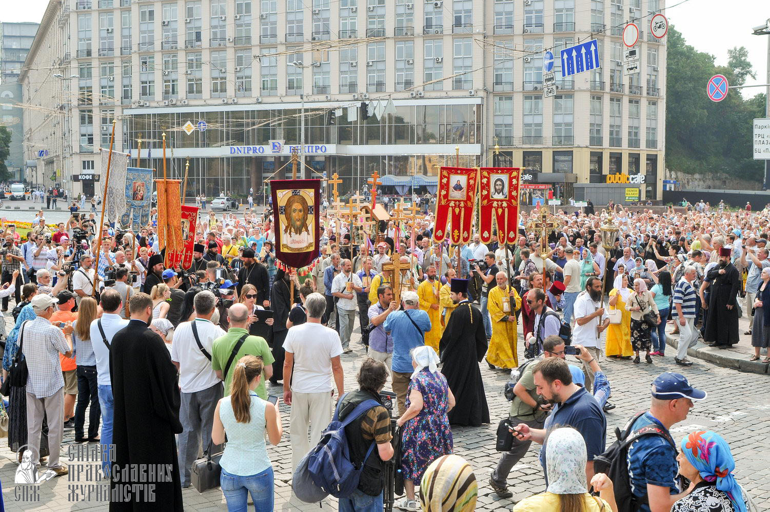 easter_procession_ukraine_an_0095
