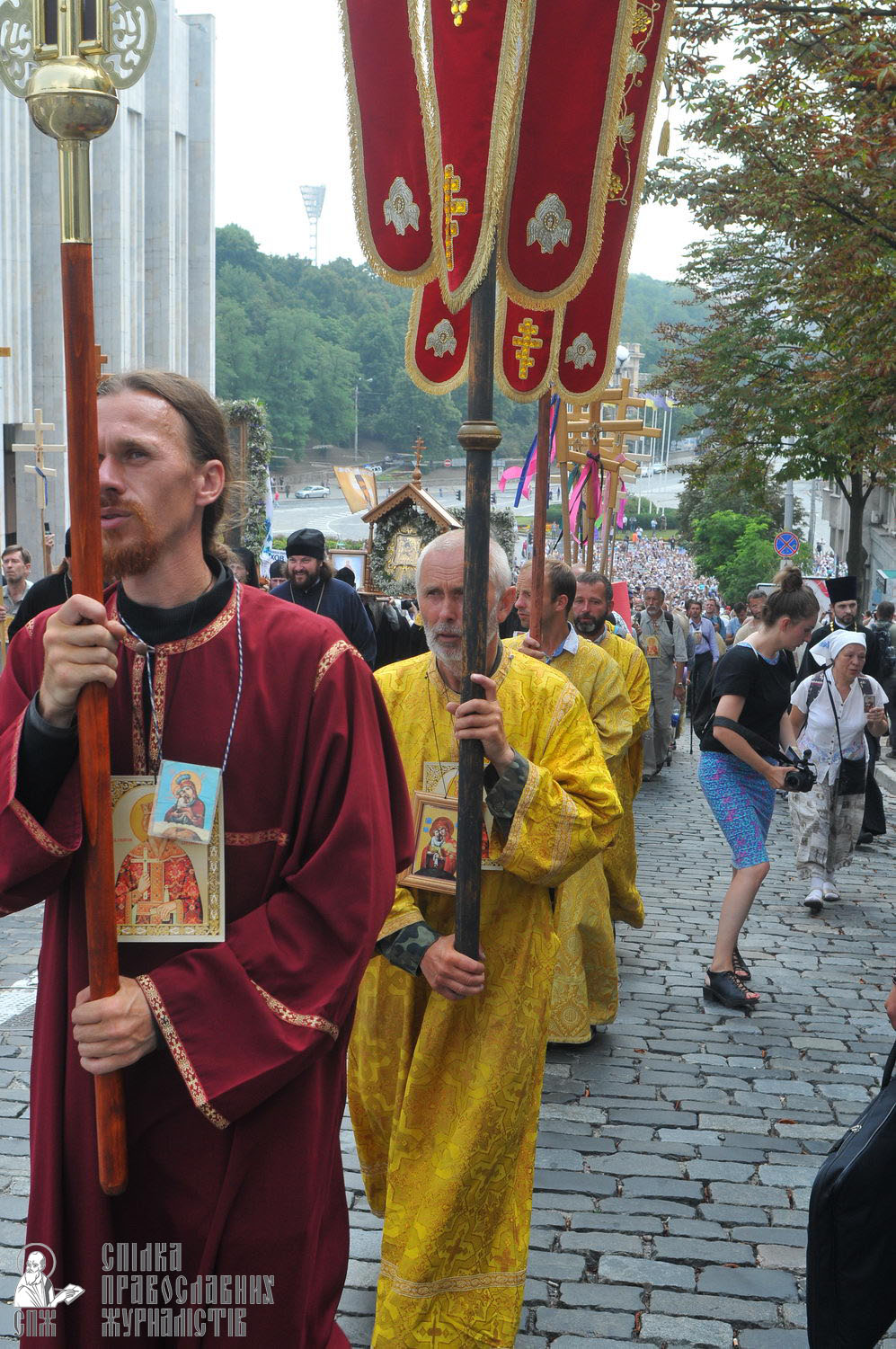 easter_procession_ukraine_an_0119