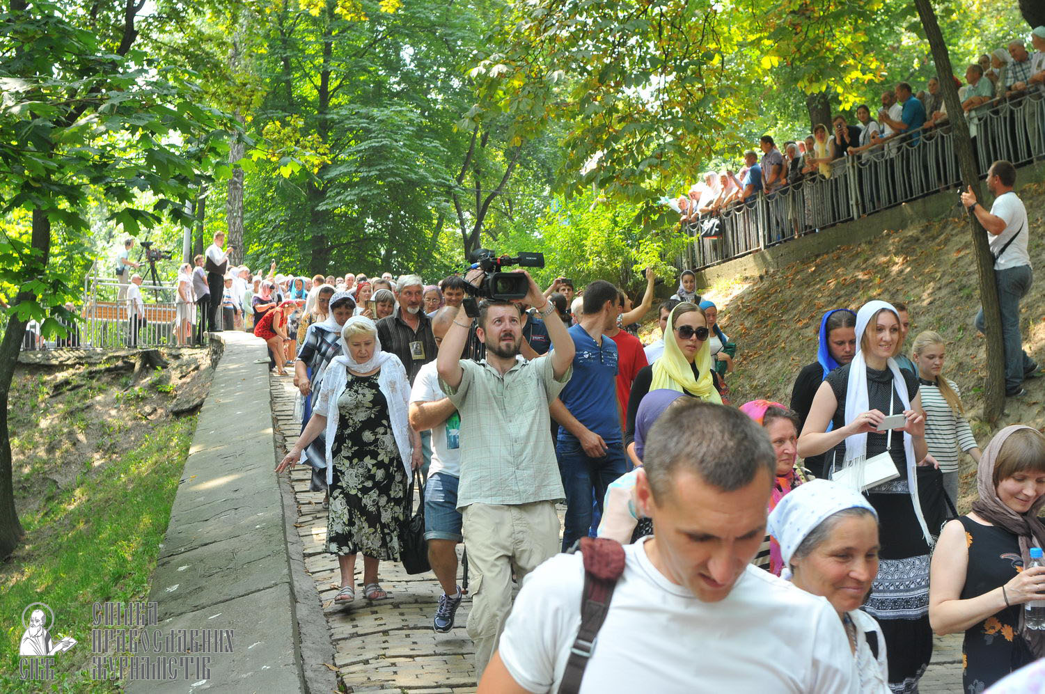 easter_procession_ukraine_an_0139