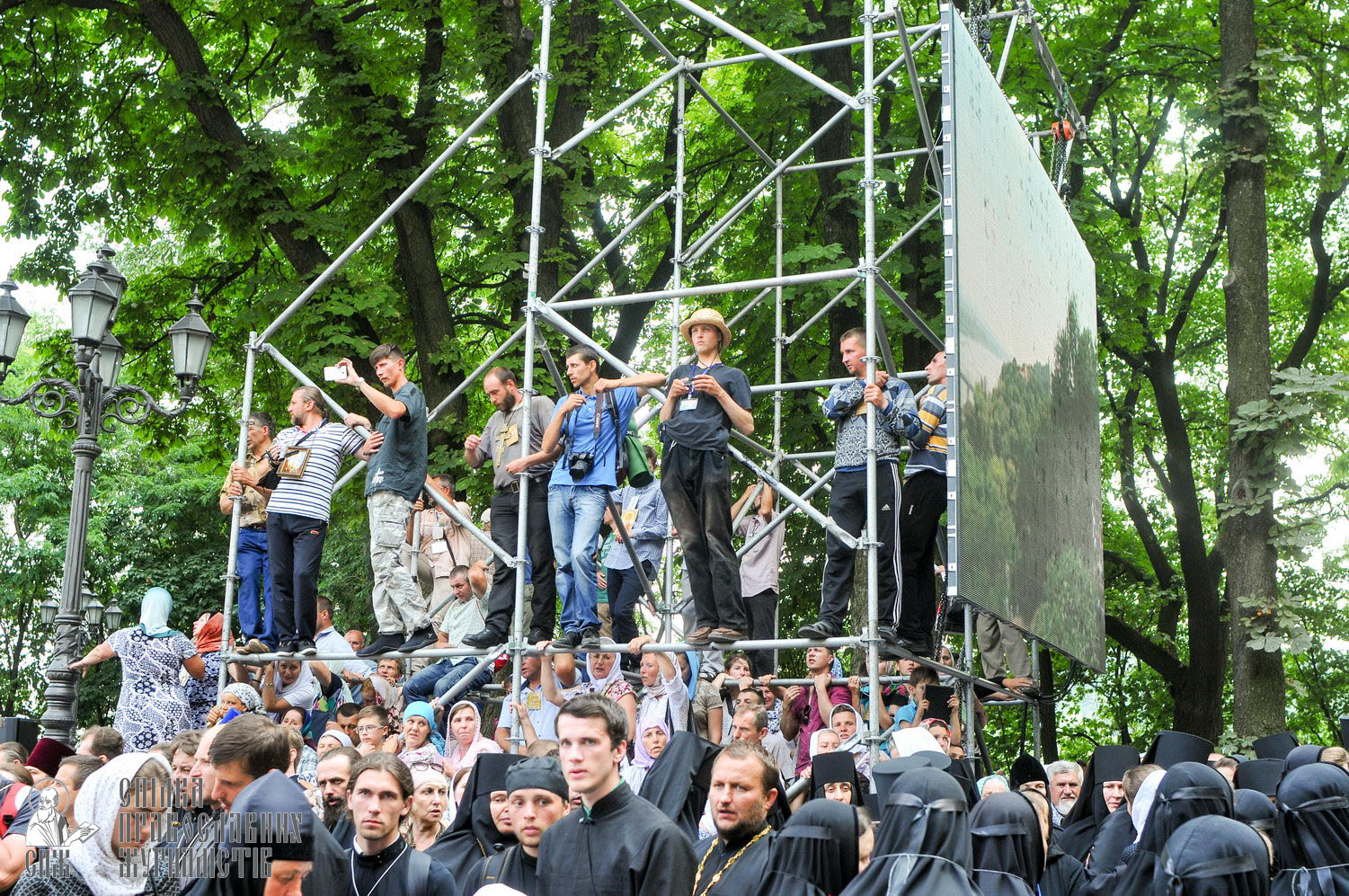 easter_procession_ukraine_an_0144