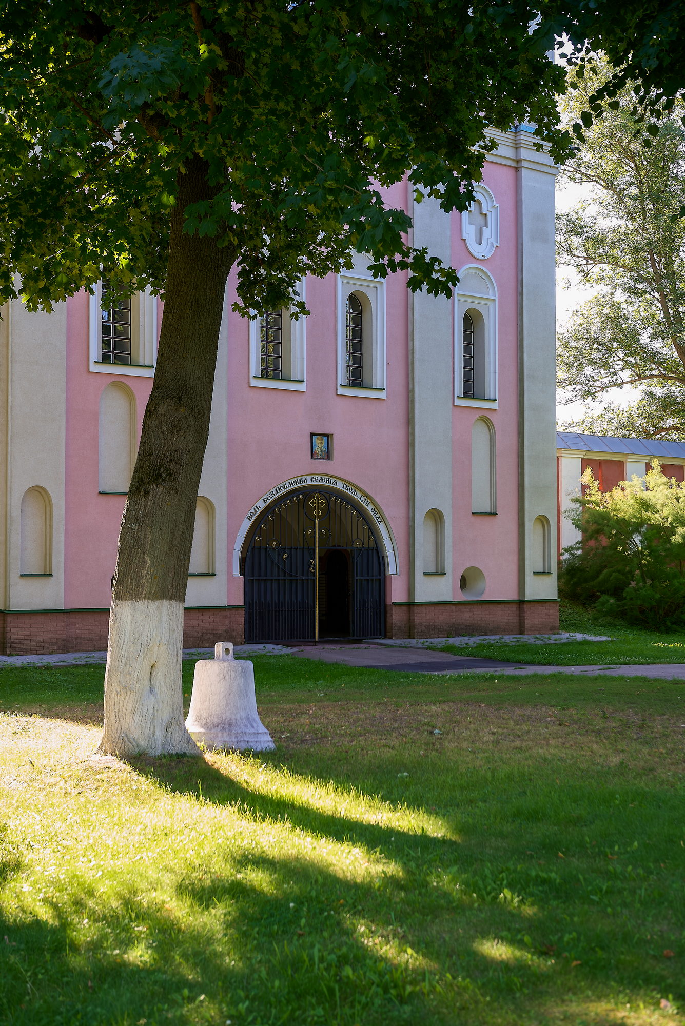 Gustinya monastir